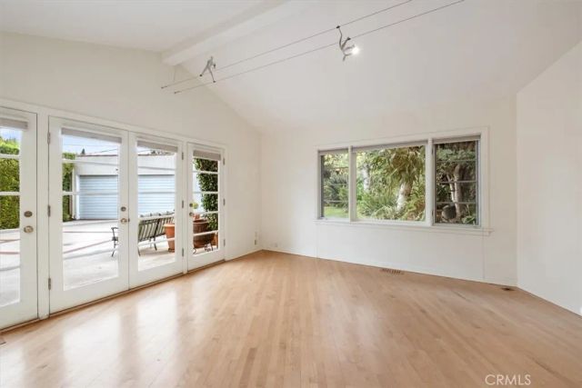 14052 Davana Terrace, Sherman Oaks, CA 91423