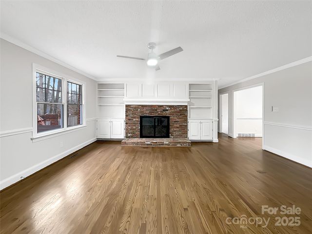 323 Glen Eagles Road E, Statesville, NC 28625