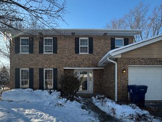 839 Mt Vernon Court, Naperville, IL 60563