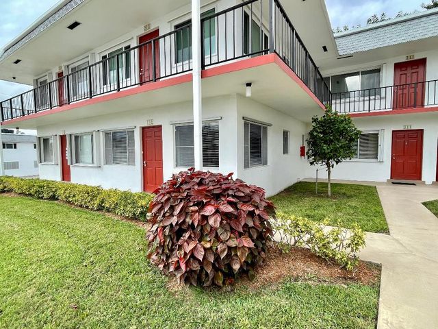 3120 Cynthia Lane 112, Lake Worth Beach, FL 33461