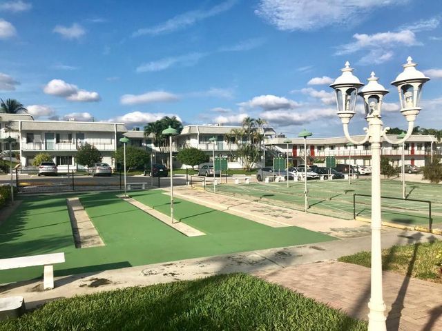 3120 Cynthia Lane 112, Lake Worth Beach, FL 33461