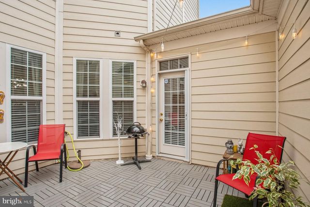 19466 FRONT ST, Leesburg, VA 20176