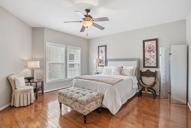 19466 FRONT ST, Leesburg, VA 20176
