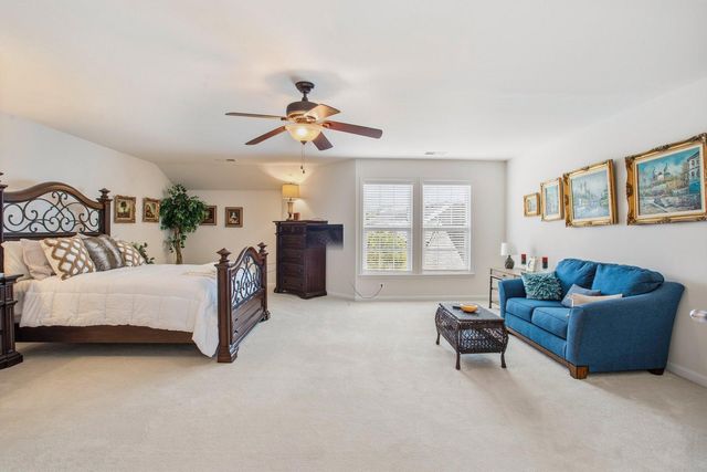 19466 FRONT ST, Leesburg, VA 20176