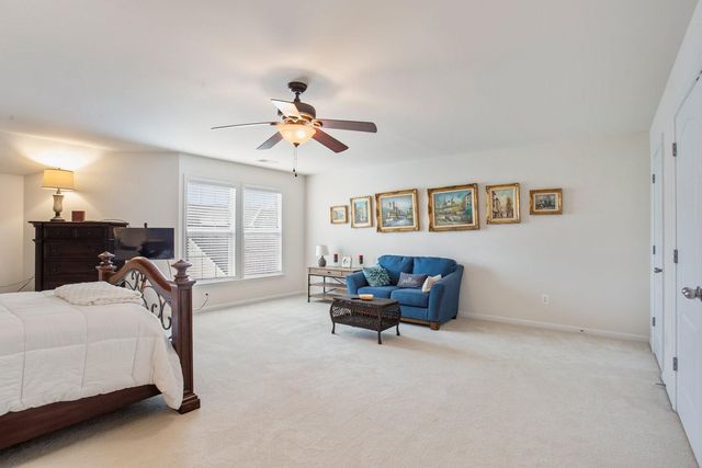 19466 FRONT ST, Leesburg, VA 20176