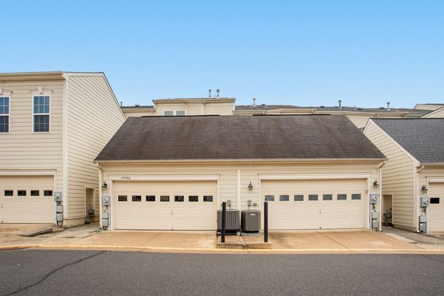 19466 FRONT ST, Leesburg, VA 20176