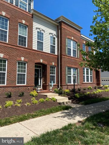 19466 FRONT ST, Leesburg, VA 20176