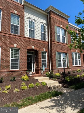 19466 FRONT ST, Leesburg, VA 20176