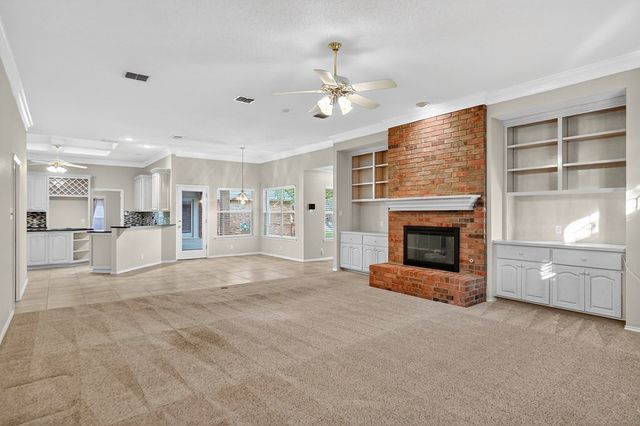 5720 Hillcrest Place, Midland, TX 79707