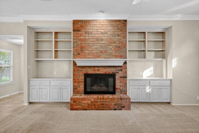 5720 Hillcrest Place, Midland, TX 79707