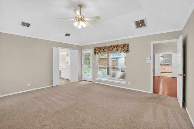 5720 Hillcrest Place, Midland, TX 79707