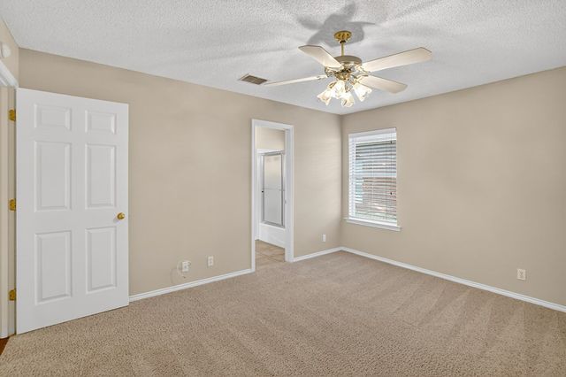 5720 Hillcrest Place, Midland, TX 79707