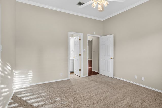 5720 Hillcrest Place, Midland, TX 79707