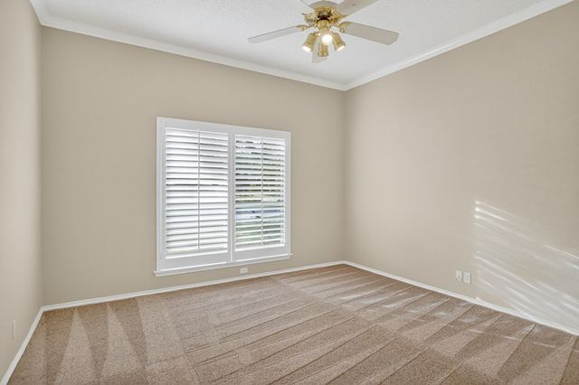 5720 Hillcrest Place, Midland, TX 79707