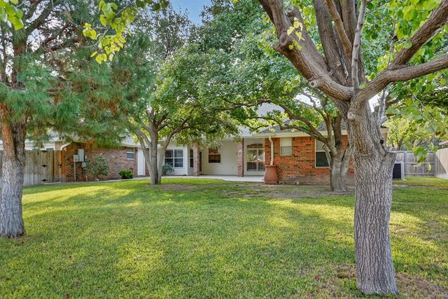 5720 Hillcrest Place, Midland, TX 79707