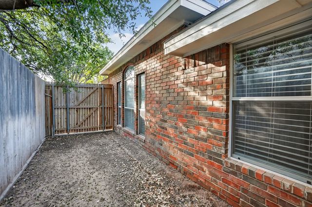 5720 Hillcrest Place, Midland, TX 79707