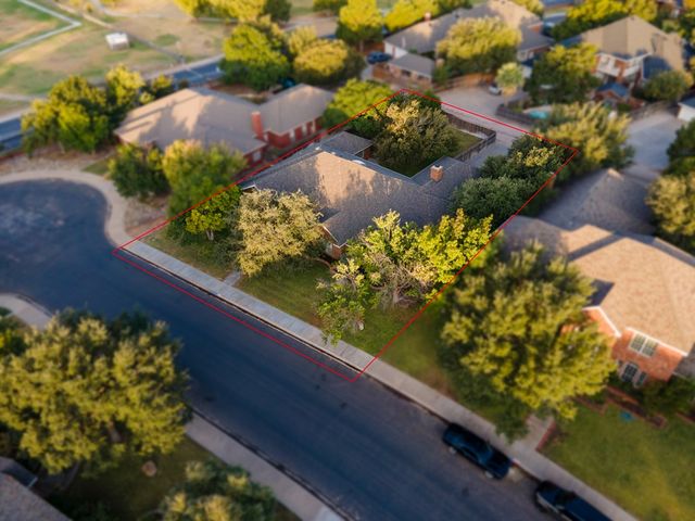 5720 Hillcrest Place, Midland, TX 79707