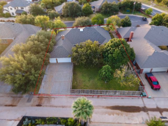 5720 Hillcrest Place, Midland, TX 79707