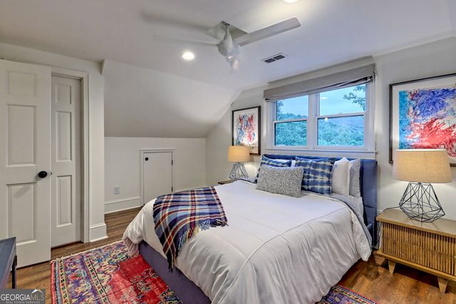 520 Grizzly Ridge Road, Lakemont, GA 30552