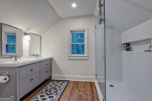 520 Grizzly Ridge Road, Lakemont, GA 30552