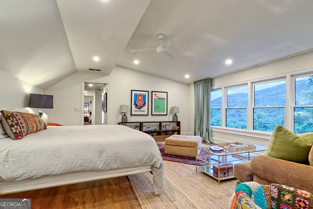 520 Grizzly Ridge Road, Lakemont, GA 30552