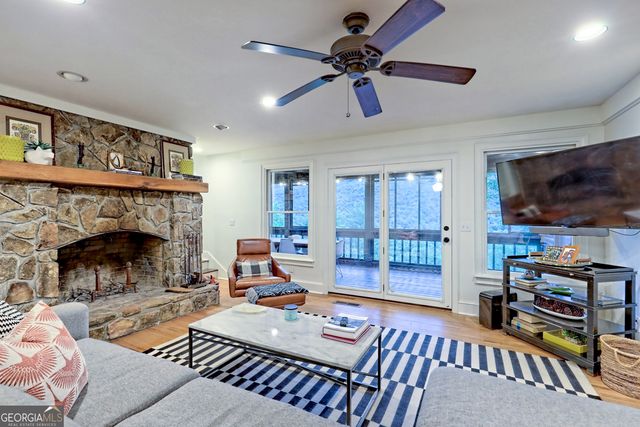 520 Grizzly Ridge Road, Lakemont, GA 30552