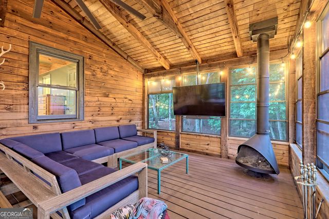 520 Grizzly Ridge Road, Lakemont, GA 30552