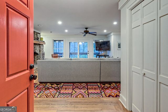 520 Grizzly Ridge Road, Lakemont, GA 30552