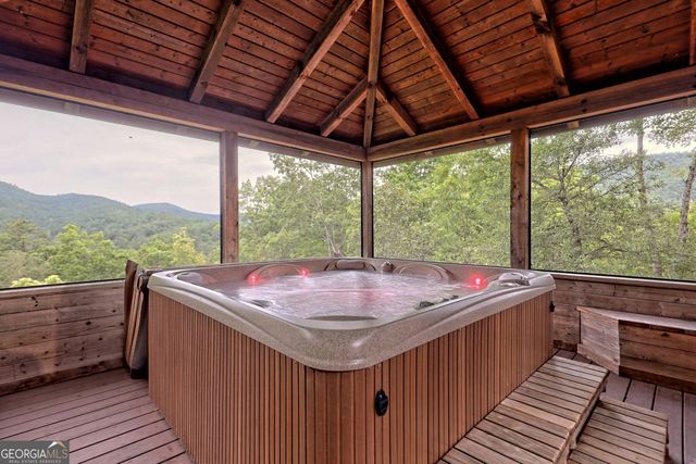 520 Grizzly Ridge Road, Lakemont, GA 30552