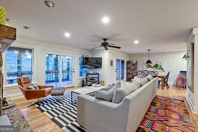 520 Grizzly Ridge Road, Lakemont, GA 30552