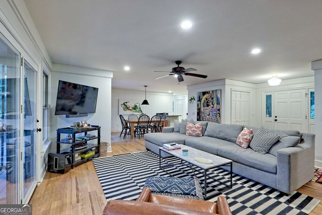 520 Grizzly Ridge Road, Lakemont, GA 30552