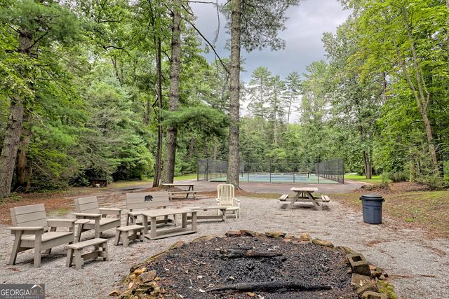 520 Grizzly Ridge Road, Lakemont, GA 30552