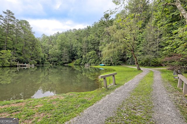 520 Grizzly Ridge Road, Lakemont, GA 30552