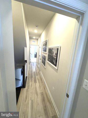 10305 VISTA SOLA WAY, Lanham, MD 20706