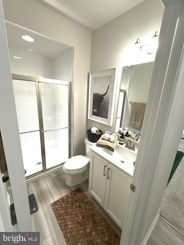 10305 VISTA SOLA WAY, Lanham, MD 20706