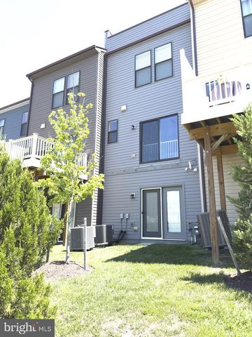 10305 VISTA SOLA WAY, Lanham, MD 20706