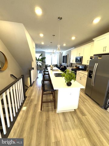 10305 VISTA SOLA WAY, Lanham, MD 20706