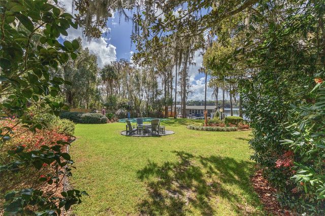 715 SEMINOLE RIDGE ROAD 1, Melrose, FL 32666