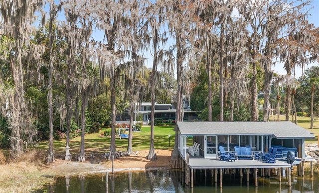 715 SEMINOLE RIDGE ROAD 1, Melrose, FL 32666