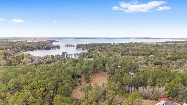 715 SEMINOLE RIDGE ROAD 1, Melrose, FL 32666
