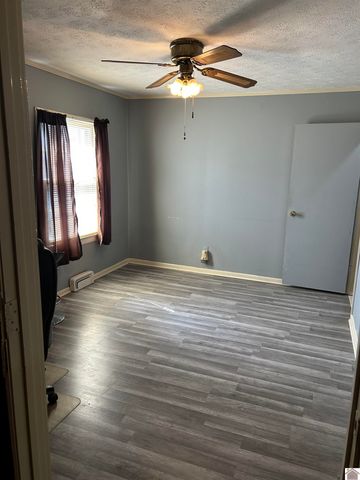 150 N Concord Ave., Paducah, KY 42001