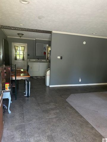 150 N Concord Ave., Paducah, KY 42001