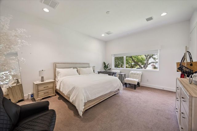 5215 Jason Street, Houston, TX 77096