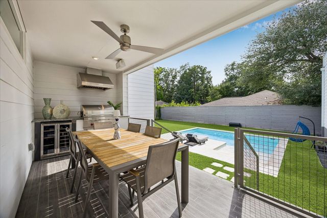5215 Jason Street, Houston, TX 77096