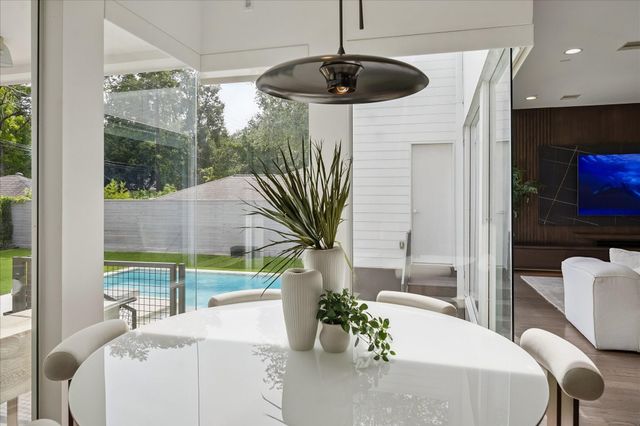 5215 Jason Street, Houston, TX 77096
