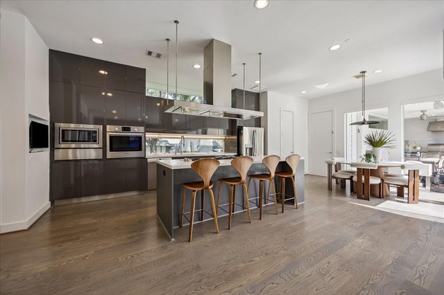 5215 Jason Street, Houston, TX 77096