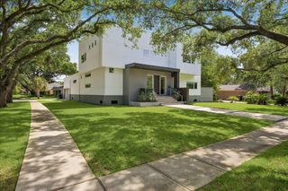 5215 Jason Street, Houston, TX 77096