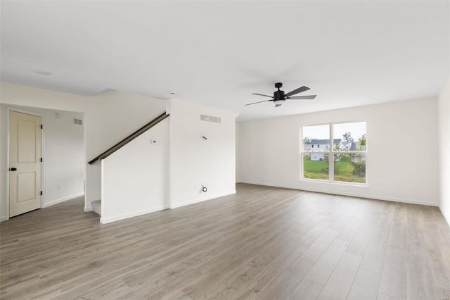 102 Harrow Drive, O'fallon, MO 63385