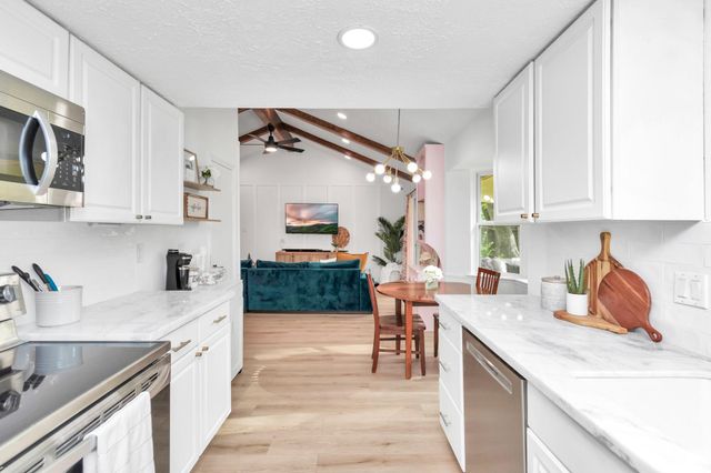 2718 Lazy Spring Drive, Houston, TX 77080