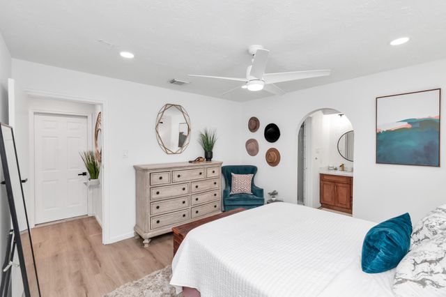 2718 Lazy Spring Drive, Houston, TX 77080